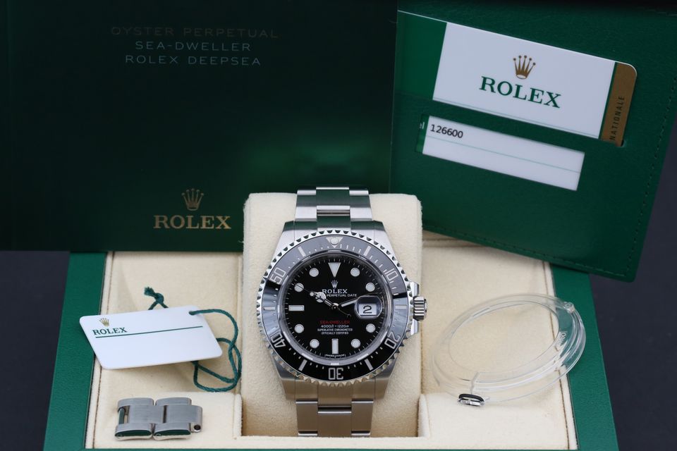 Rolex Sea-Dweller 126600 Image 7